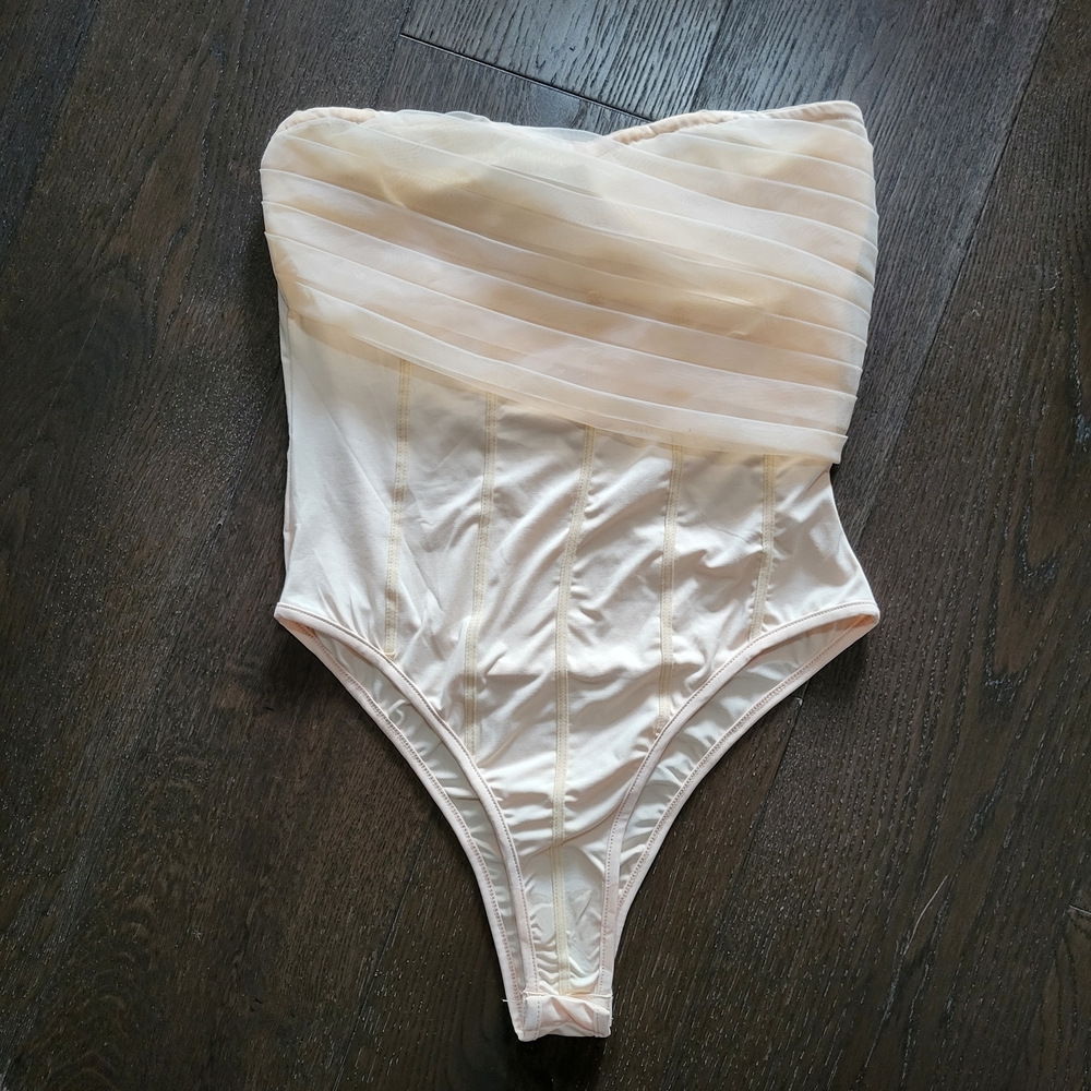 PrettyLittleThing Blush Strapless Corset Bodysuit
